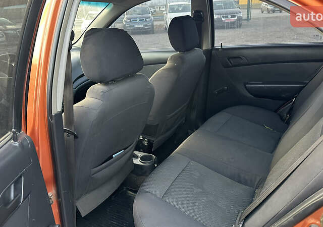 Оранжевый Шевроле Авео, объемом двигателя 1.5 л и пробегом 280 тыс. км за 3700 $, фото 8 на Automoto.ua