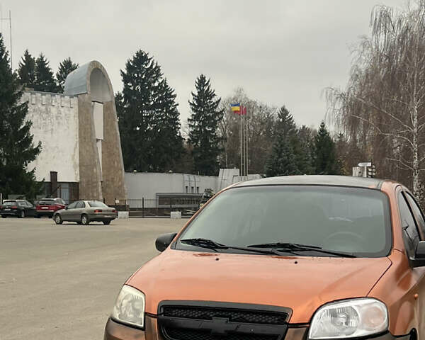 Помаранчевий Шевроле Авео, об'ємом двигуна 1.5 л та пробігом 440 тис. км за 2500 $, фото 1 на Automoto.ua