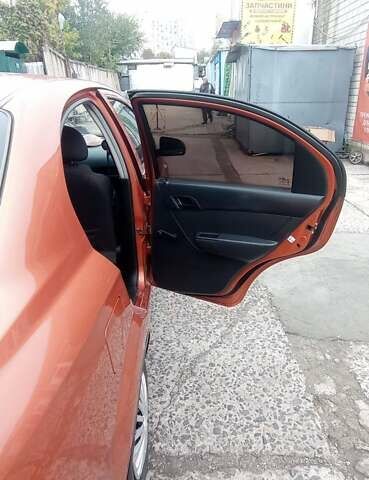 Оранжевый Шевроле Авео, объемом двигателя 1.5 л и пробегом 250 тыс. км за 3550 $, фото 28 на Automoto.ua