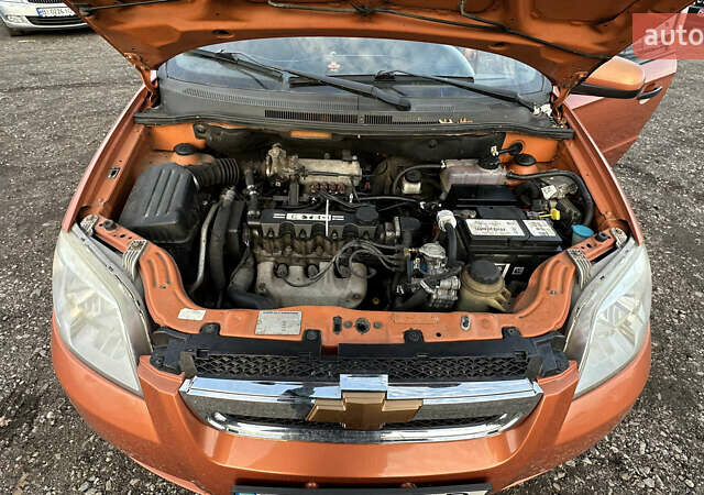 Оранжевый Шевроле Авео, объемом двигателя 1.5 л и пробегом 280 тыс. км за 3700 $, фото 13 на Automoto.ua