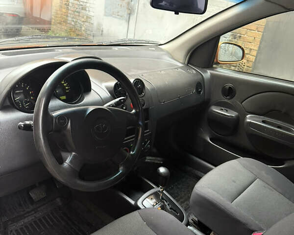 Помаранчевий Шевроле Авео, об'ємом двигуна 1.5 л та пробігом 142 тис. км за 3500 $, фото 2 на Automoto.ua