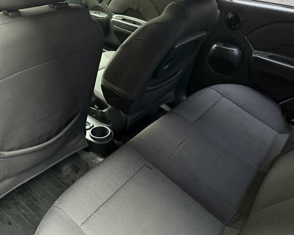 Помаранчевий Шевроле Авео, об'ємом двигуна 1.5 л та пробігом 142 тис. км за 3500 $, фото 7 на Automoto.ua