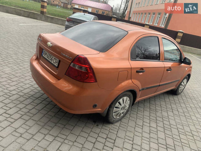 Оранжевый Шевроле Авео, объемом двигателя 1.5 л и пробегом 205 тыс. км за 3000 $, фото 2 на Automoto.ua