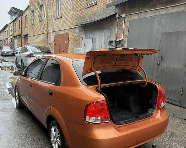 Помаранчевий Шевроле Авео, об'ємом двигуна 1.5 л та пробігом 142 тис. км за 3500 $, фото 8 на Automoto.ua