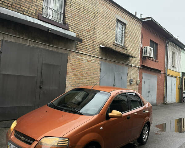 Помаранчевий Шевроле Авео, об'ємом двигуна 1.5 л та пробігом 142 тис. км за 3500 $, фото 1 на Automoto.ua