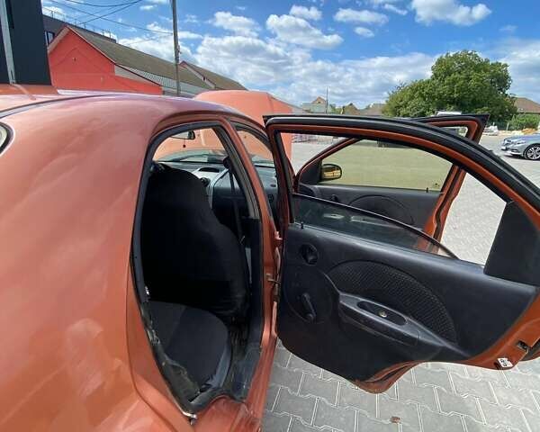 Оранжевый Шевроле Авео, объемом двигателя 1.5 л и пробегом 280 тыс. км за 3000 $, фото 11 на Automoto.ua