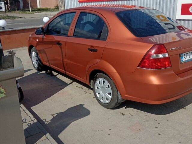 Оранжевый Шевроле Авео, объемом двигателя 1.5 л и пробегом 162 тыс. км за 3700 $, фото 1 на Automoto.ua