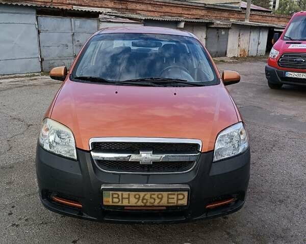 Помаранчевий Шевроле Авео, об'ємом двигуна 1.5 л та пробігом 170 тис. км за 3200 $, фото 1 на Automoto.ua