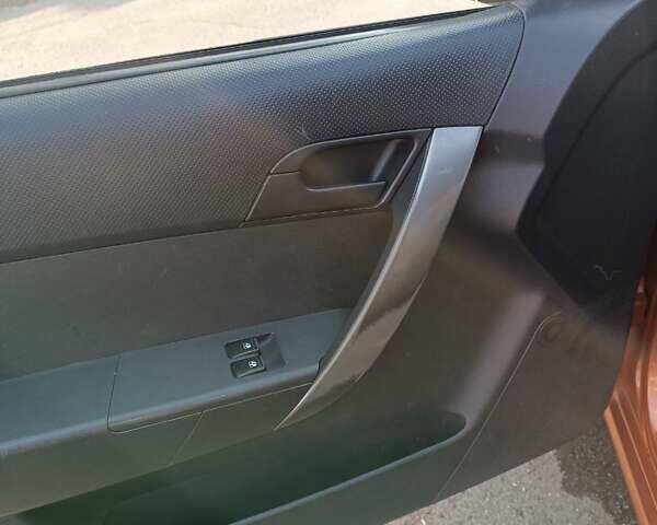 Помаранчевий Шевроле Авео, об'ємом двигуна 1.5 л та пробігом 170 тис. км за 3200 $, фото 6 на Automoto.ua