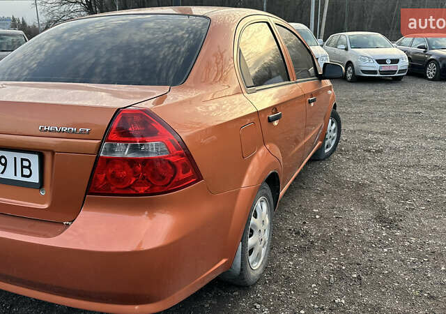 Оранжевый Шевроле Авео, объемом двигателя 1.5 л и пробегом 280 тыс. км за 3700 $, фото 6 на Automoto.ua