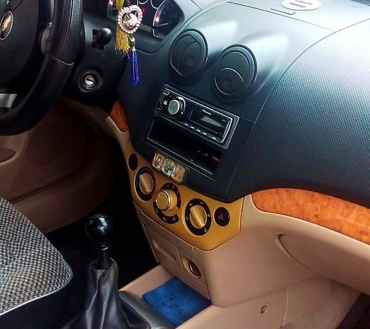 Оранжевый Шевроле Авео, объемом двигателя 1.6 л и пробегом 110 тыс. км за 3600 $, фото 5 на Automoto.ua