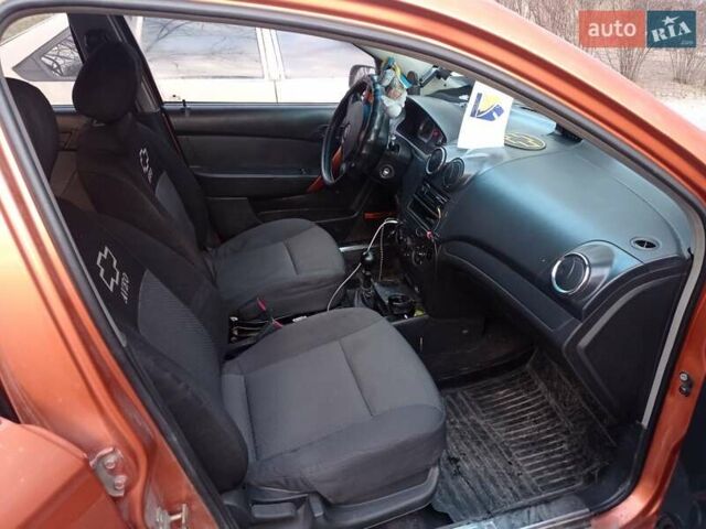 Оранжевый Шевроле Авео, объемом двигателя 1.5 л и пробегом 235 тыс. км за 2800 $, фото 24 на Automoto.ua