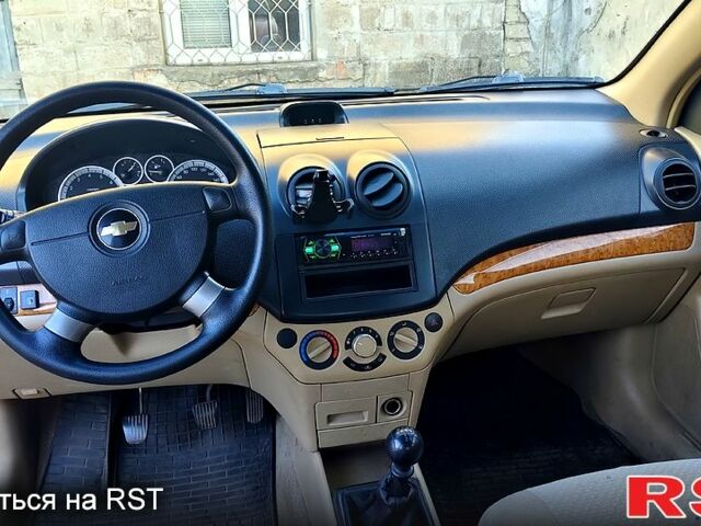 Оранжевый Шевроле Авео, объемом двигателя 1.6 л и пробегом 150 тыс. км за 2700 $, фото 8 на Automoto.ua