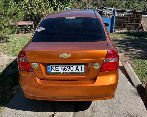 Оранжевый Шевроле Авео, объемом двигателя 1.5 л и пробегом 140 тыс. км за 3700 $, фото 1 на Automoto.ua