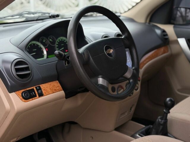 Помаранчевий Шевроле Авео, об'ємом двигуна 1.6 л та пробігом 42 тис. км за 5200 $, фото 7 на Automoto.ua