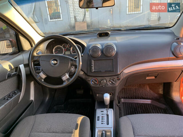 Помаранчевий Шевроле Авео, об'ємом двигуна 1.5 л та пробігом 230 тис. км за 5001 $, фото 9 на Automoto.ua