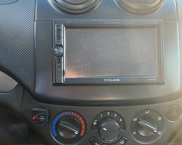 Помаранчевий Шевроле Авео, об'ємом двигуна 1.5 л та пробігом 230 тис. км за 5001 $, фото 7 на Automoto.ua