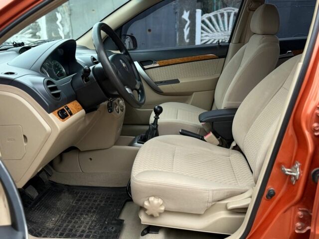 Помаранчевий Шевроле Авео, об'ємом двигуна 1.6 л та пробігом 42 тис. км за 5200 $, фото 6 на Automoto.ua