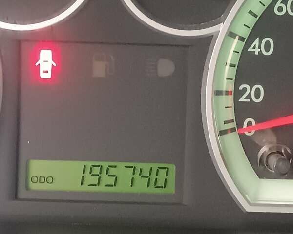 Оранжевый Шевроле Авео, объемом двигателя 1.5 л и пробегом 195 тыс. км за 3800 $, фото 2 на Automoto.ua