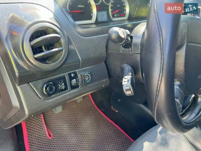 Оранжевый Шевроле Авео, объемом двигателя 1.5 л и пробегом 140 тыс. км за 3700 $, фото 6 на Automoto.ua