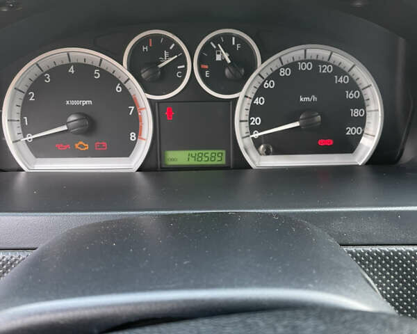 Помаранчевий Шевроле Авео, об'ємом двигуна 1.6 л та пробігом 148 тис. км за 4500 $, фото 9 на Automoto.ua