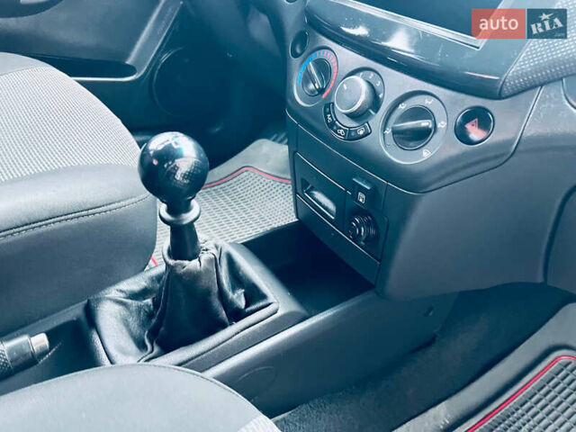 Помаранчевий Шевроле Авео, об'ємом двигуна 1.5 л та пробігом 190 тис. км за 2700 $, фото 16 на Automoto.ua