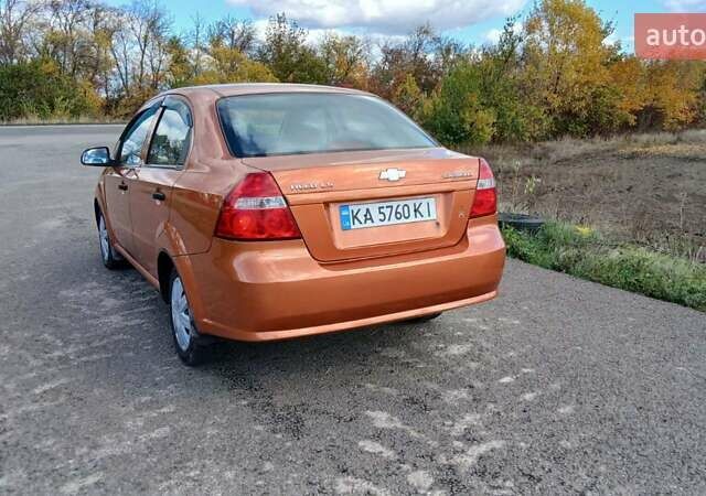 Оранжевый Шевроле Авео, объемом двигателя 1.5 л и пробегом 250 тыс. км за 3500 $, фото 5 на Automoto.ua
