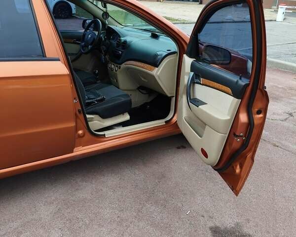 Оранжевый Шевроле Авео, объемом двигателя 1.6 л и пробегом 161 тыс. км за 2999 $, фото 5 на Automoto.ua