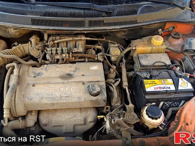 Оранжевый Шевроле Авео, объемом двигателя 1.6 л и пробегом 150 тыс. км за 2700 $, фото 9 на Automoto.ua
