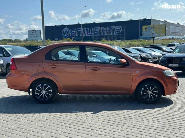 Помаранчевий Шевроле Авео, об'ємом двигуна 1.6 л та пробігом 156 тис. км за 4200 $, фото 9 на Automoto.ua