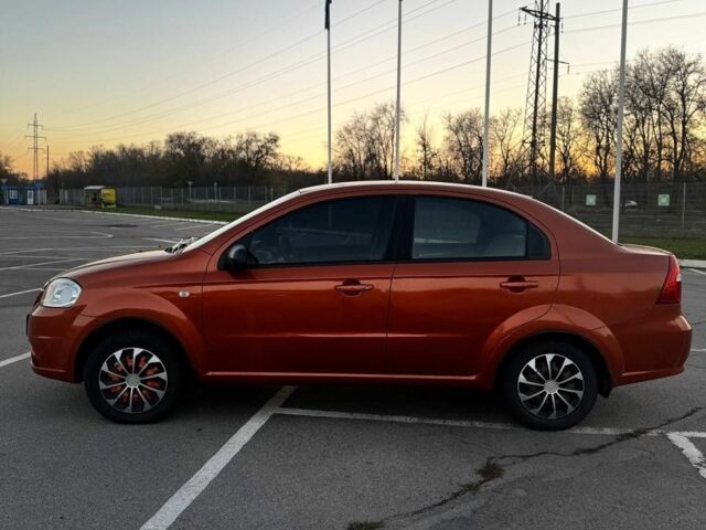 Оранжевый Шевроле Авео, объемом двигателя 0 л и пробегом 254 тыс. км за 3400 $, фото 3 на Automoto.ua