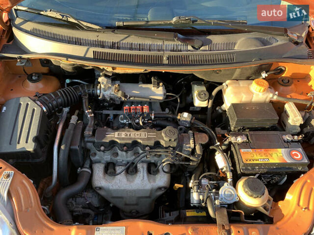 Помаранчевий Шевроле Авео, об'ємом двигуна 1.5 л та пробігом 230 тис. км за 5001 $, фото 15 на Automoto.ua