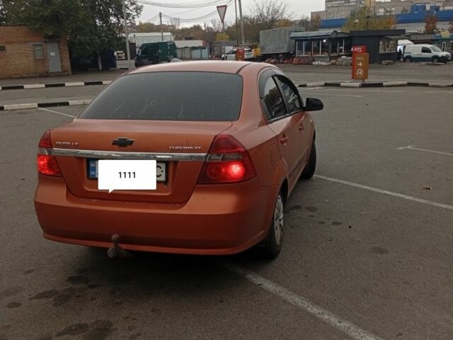 Оранжевый Шевроле Авео, объемом двигателя 0 л и пробегом 341 тыс. км за 3500 $, фото 2 на Automoto.ua