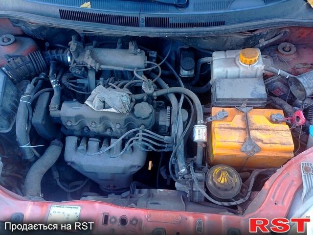 Оранжевый Шевроле Авео, объемом двигателя 1.5 л и пробегом 235 тыс. км за 2800 $, фото 3 на Automoto.ua