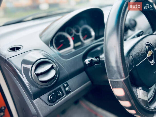 Помаранчевий Шевроле Авео, об'ємом двигуна 1.5 л та пробігом 190 тис. км за 2700 $, фото 14 на Automoto.ua