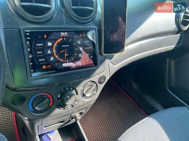 Оранжевый Шевроле Авео, объемом двигателя 1.5 л и пробегом 140 тыс. км за 3700 $, фото 7 на Automoto.ua