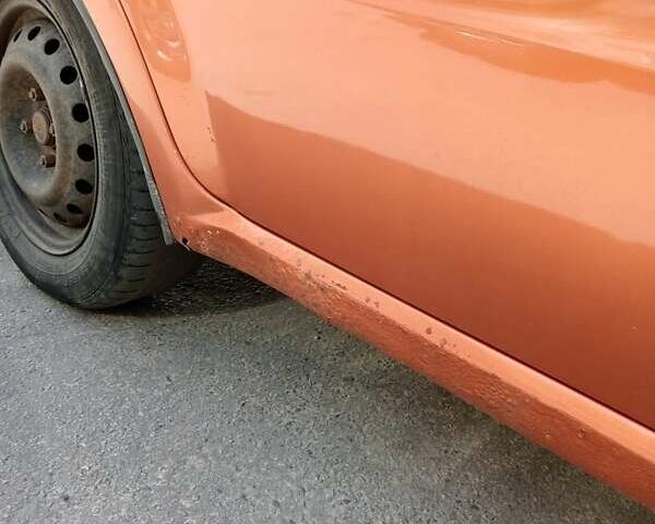 Оранжевый Шевроле Авео, объемом двигателя 1.6 л и пробегом 380 тыс. км за 3399 $, фото 4 на Automoto.ua