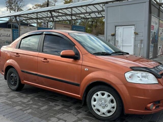 Оранжевый Шевроле Авео, объемом двигателя 1.6 л и пробегом 203 тыс. км за 3700 $, фото 5 на Automoto.ua