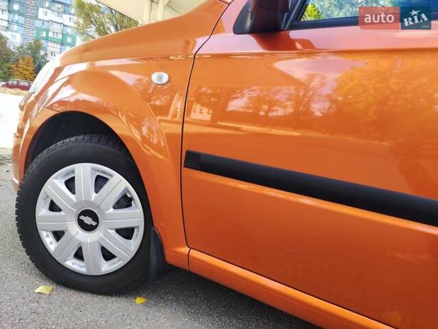 Оранжевый Шевроле Авео, объемом двигателя 1.6 л и пробегом 31 тыс. км за 6400 $, фото 23 на Automoto.ua