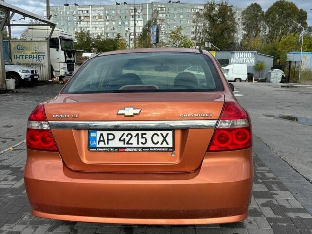 Оранжевый Шевроле Авео, объемом двигателя 1.6 л и пробегом 203 тыс. км за 3700 $, фото 2 на Automoto.ua