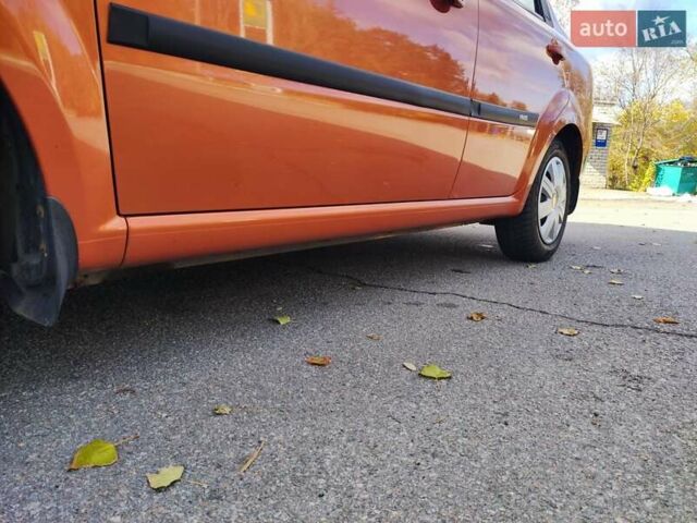 Оранжевый Шевроле Авео, объемом двигателя 1.6 л и пробегом 31 тыс. км за 6400 $, фото 48 на Automoto.ua