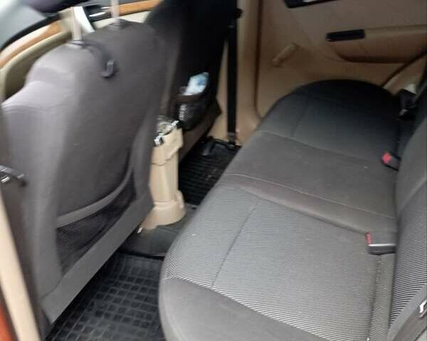 Помаранчевий Шевроле Авео, об'ємом двигуна 1.6 л та пробігом 184 тис. км за 3500 $, фото 3 на Automoto.ua