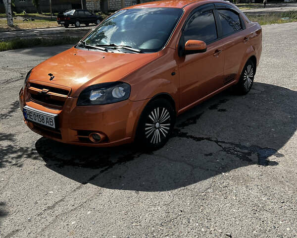 Оранжевый Шевроле Авео, объемом двигателя 1.6 л и пробегом 198 тыс. км за 4700 $, фото 1 на Automoto.ua