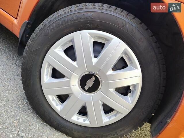 Оранжевый Шевроле Авео, объемом двигателя 1.6 л и пробегом 31 тыс. км за 6100 $, фото 21 на Automoto.ua