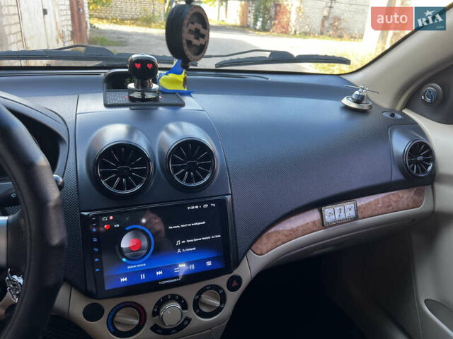 Оранжевый Шевроле Авео, объемом двигателя 1.6 л и пробегом 198 тыс. км за 4700 $, фото 10 на Automoto.ua