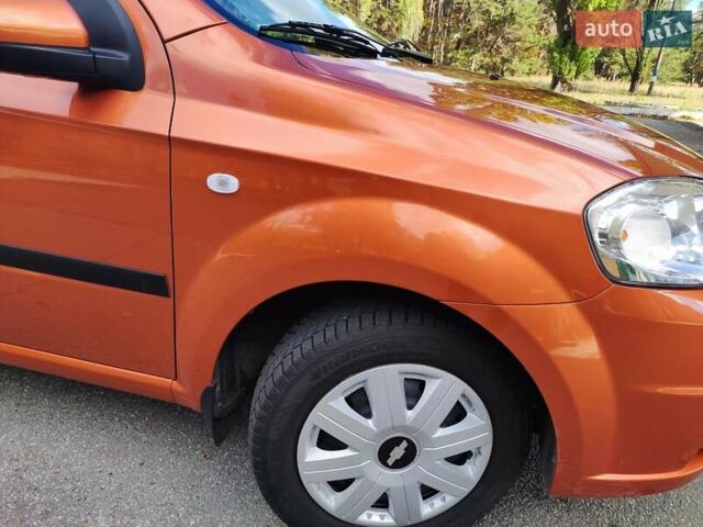 Оранжевый Шевроле Авео, объемом двигателя 1.6 л и пробегом 31 тыс. км за 6400 $, фото 50 на Automoto.ua