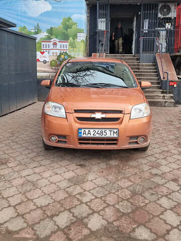 Помаранчевий Шевроле Авео, об'ємом двигуна 1.6 л та пробігом 131 тис. км за 4700 $, фото 12 на Automoto.ua