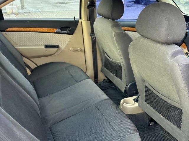 Оранжевый Шевроле Авео, объемом двигателя 1.6 л и пробегом 203 тыс. км за 3700 $, фото 6 на Automoto.ua