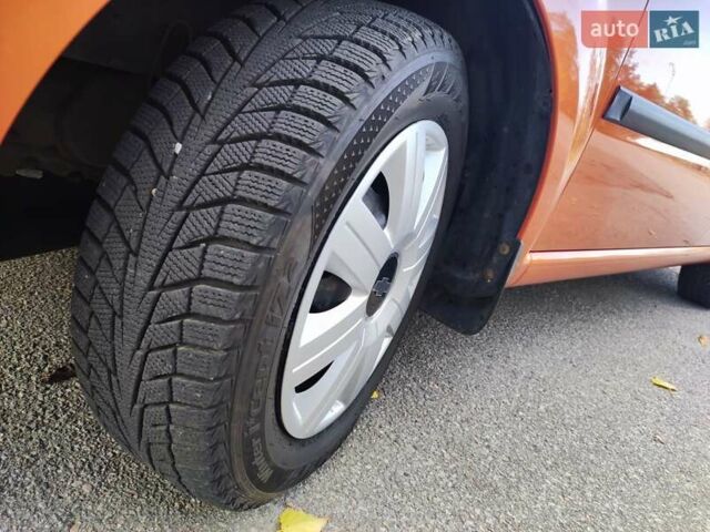 Оранжевый Шевроле Авео, объемом двигателя 1.6 л и пробегом 31 тыс. км за 6100 $, фото 22 на Automoto.ua