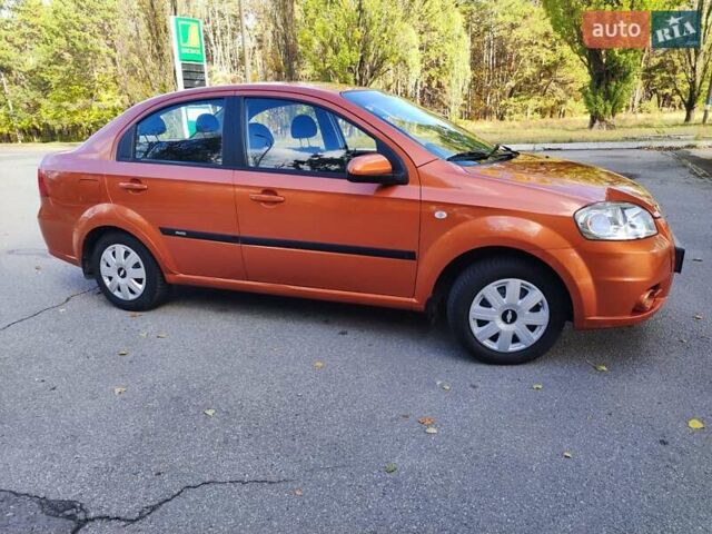 Оранжевый Шевроле Авео, объемом двигателя 1.6 л и пробегом 31 тыс. км за 6100 $, фото 4 на Automoto.ua